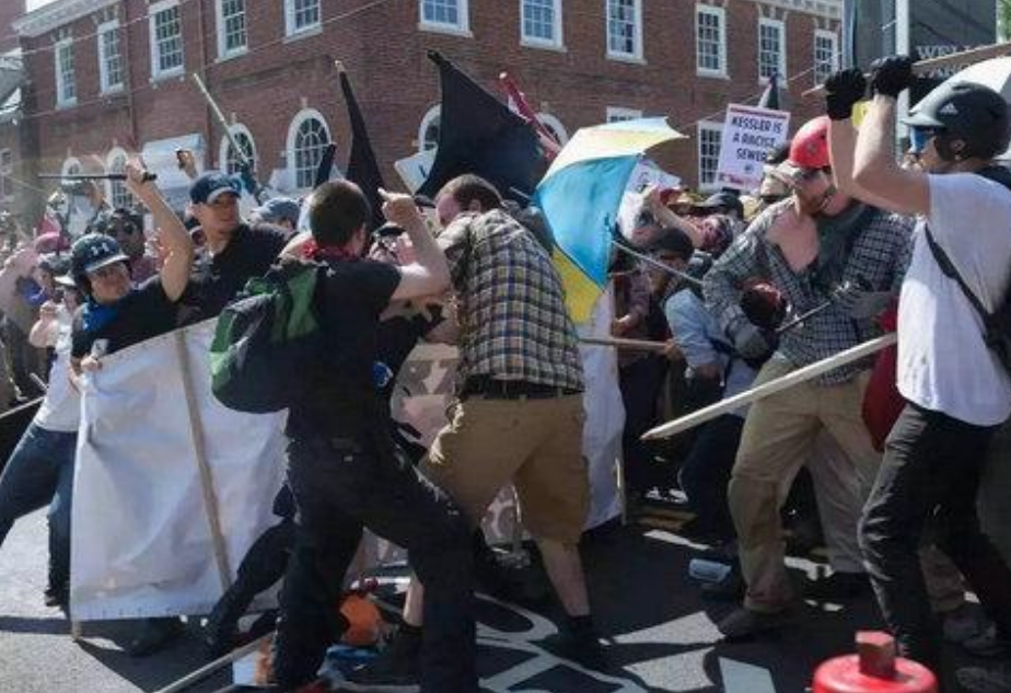 "种族冲突"还没有解决,美国又在打造"种族隔离"