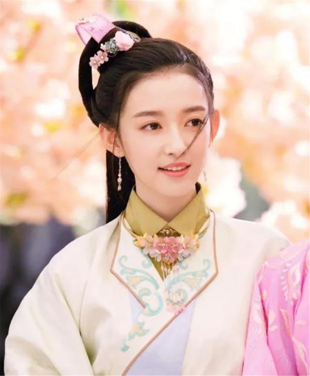 三本重生文:《重生之娇宠小王妃》天然呆小团子×实力苏宠大佬