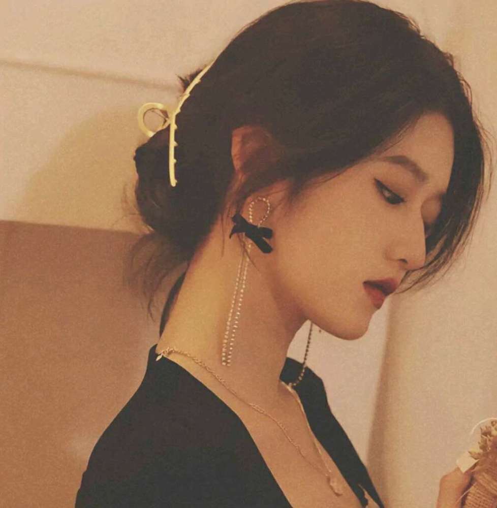 复古文艺女生头像