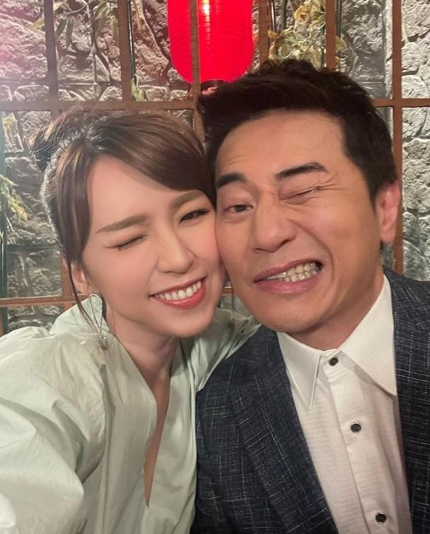 tvb宅男女神孙慧雪重返爱回家晒床照透露与kc关系
