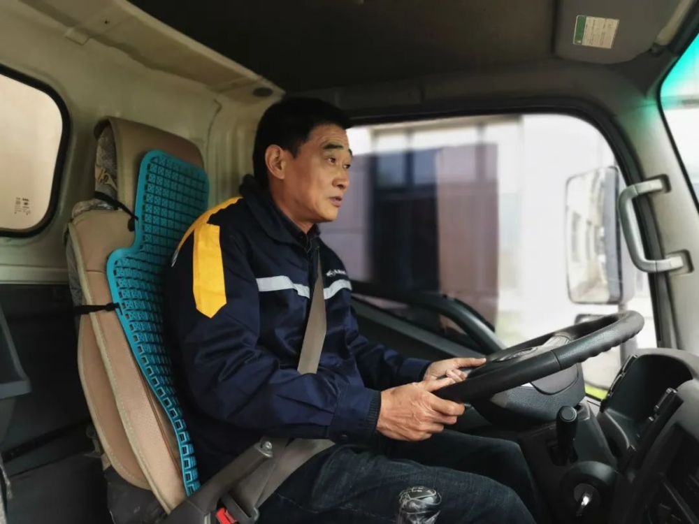 祝贺福建4位货车司机你们入选全国最美