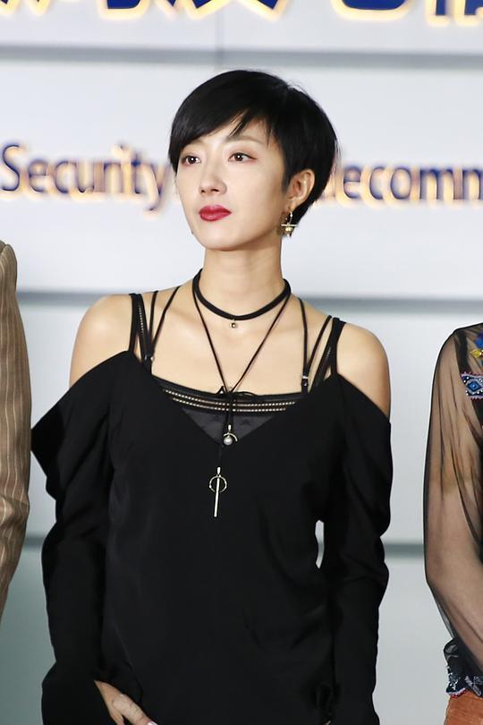 留短发也能美翻的女星,我只服这3位!