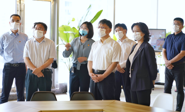 求是杂志社社长夏伟东一行调研园区，去了这些地方_腾讯新闻