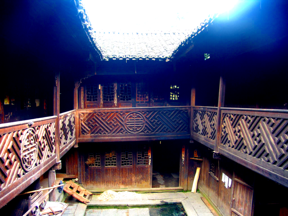 悦游锦屏之三坊一照壁四合五天井加池四合院文物篇