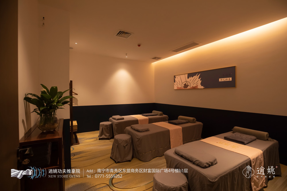 一捶二拍三捏四推 围观养生人的功夫推拿