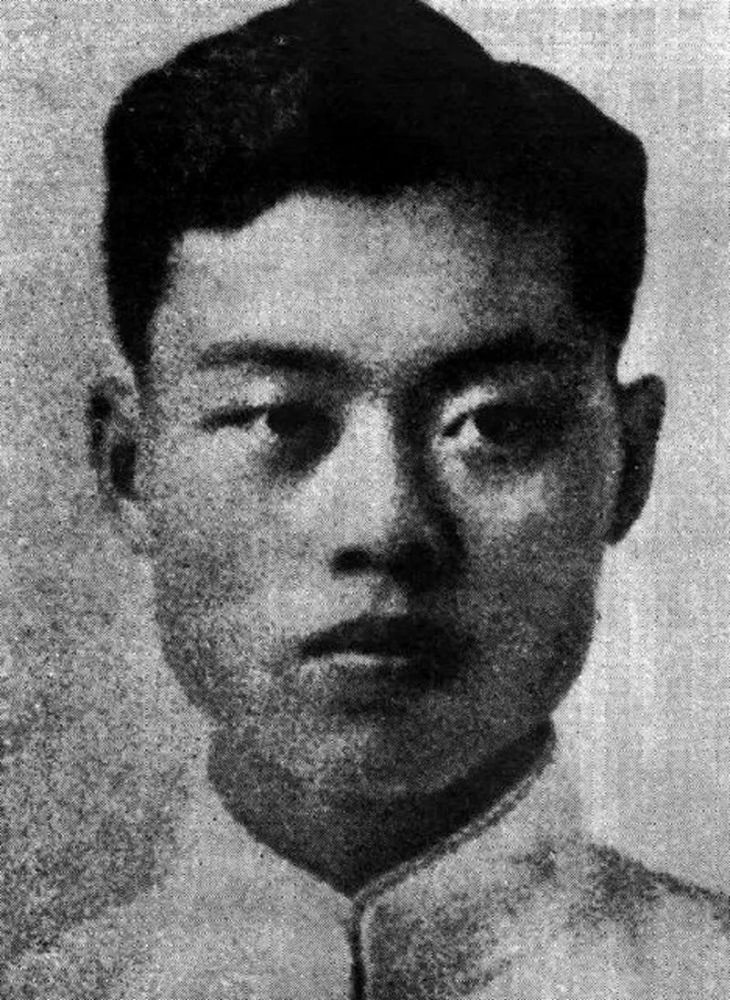 在这次提前转移中,新四军军部的高级官员,比如,宋裕和与薛暮桥等人