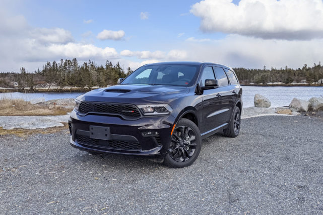 2021年道奇杜兰戈gt带有激进的srt外观造型