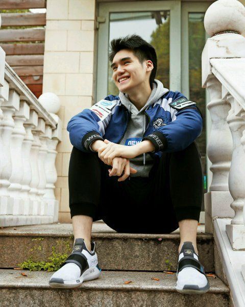 dota2唯一锋哥sccc从ti亚军到虎牙王牌解说细说sccc的一路走来