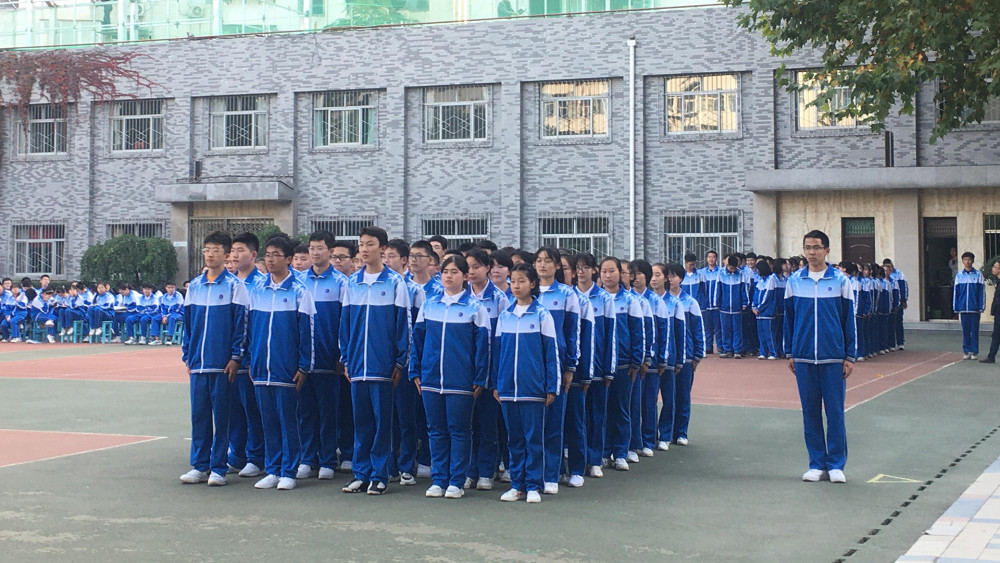 陕西省标准化中学 与西电附中本部的学生在同一校区上课 但2所学校