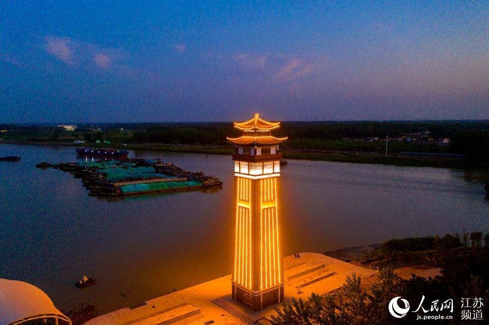 京杭大运河江苏淮安区段航标塔亮灯