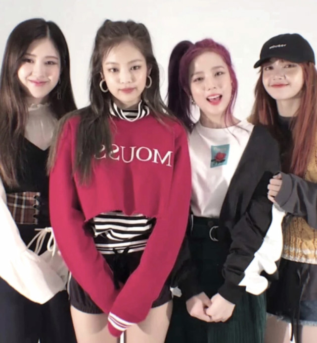 blackpink四人合体照仙女就是要一起夸啊