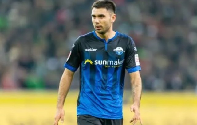 国足抵达沙迦 在飞机上倒时差 下战菲律宾迎来两个利好消息 腾讯新闻