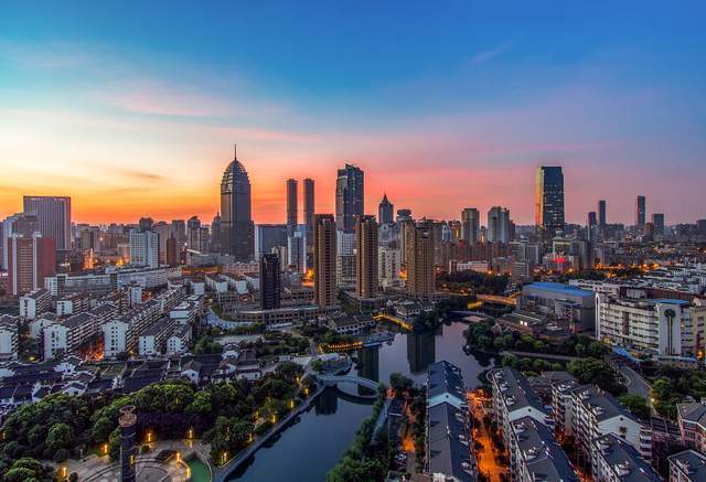 中国人均gdp城市排名_内地城市人均GDP排名出炉,第一名竟不是北上广深