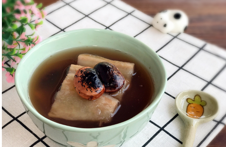 粉葛汤怎样煲才鲜甜?加上一把花豆,营养消暑还美白