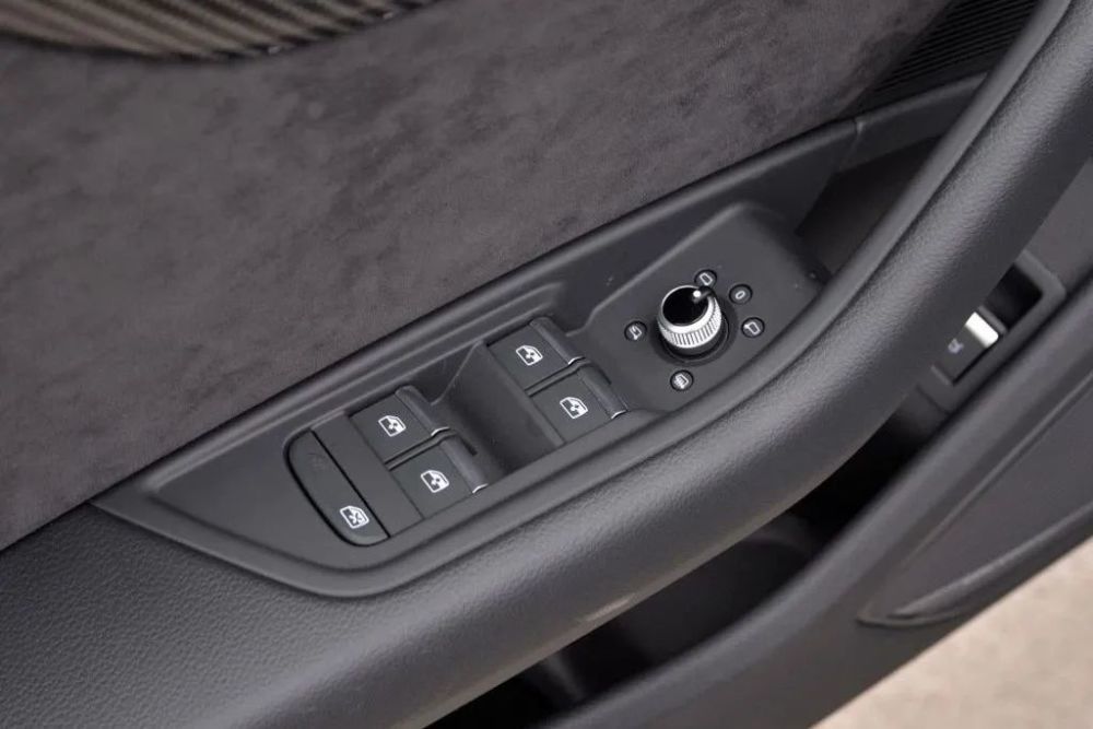 新品御品电子儿童锁适配奥迪a3l现已上市