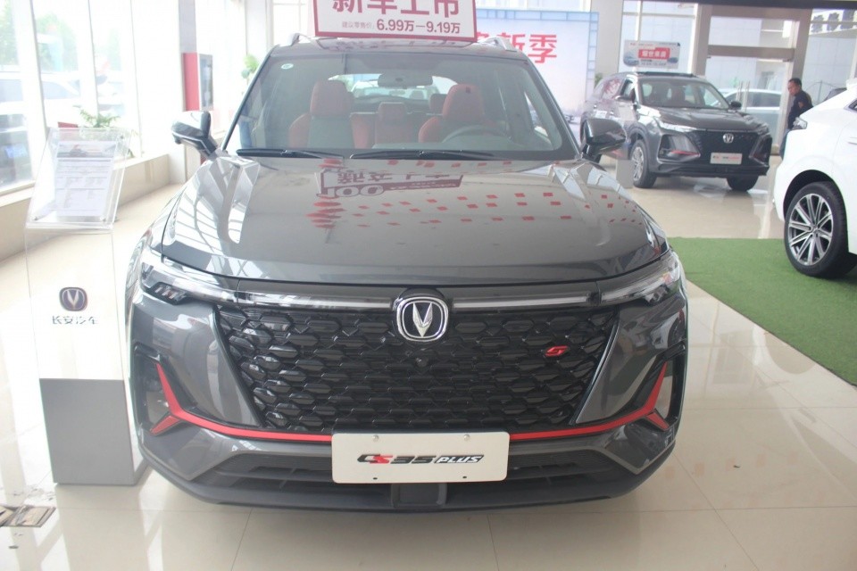2021款长安cs35plus百万销量见证