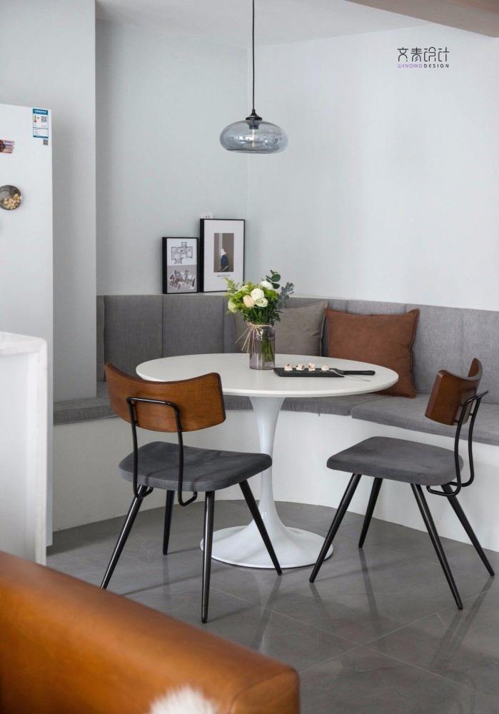 推倒厨房墙做吧台,圆弧折角卡座创意爆棚!