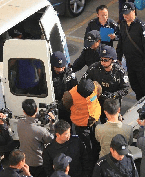 昆明黑社会老大落网案回顾:凶手从农民变成雄霸一方的黑老大,难逃法网