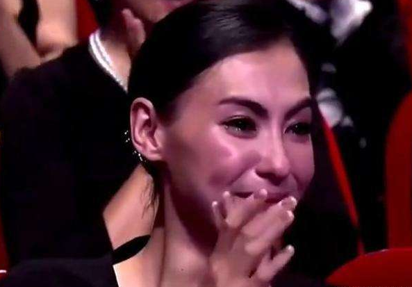 纠缠11年的 锋菲恋 在10亿家产面前 王菲输给了张柏芝 张柏芝 谢霆锋 锋菲恋 王菲