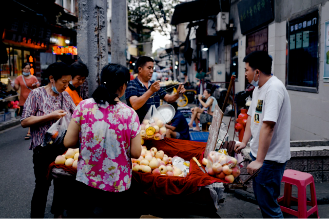 消费对gdp的贡献_中国消费今年贡献率有望转正将拉动GDP增长6.3%