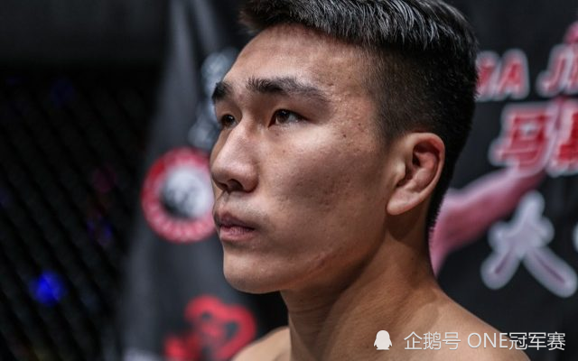 大炮马嘉文pk韩国大心脏尹昌敏我的站立技术今非昔比