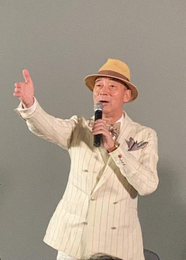 1994年7月,上海电视台《智力大冲浪》节目开播,前后共播出了21年,成为