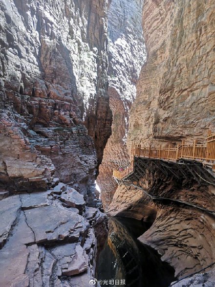 霍山黄岩洞图片