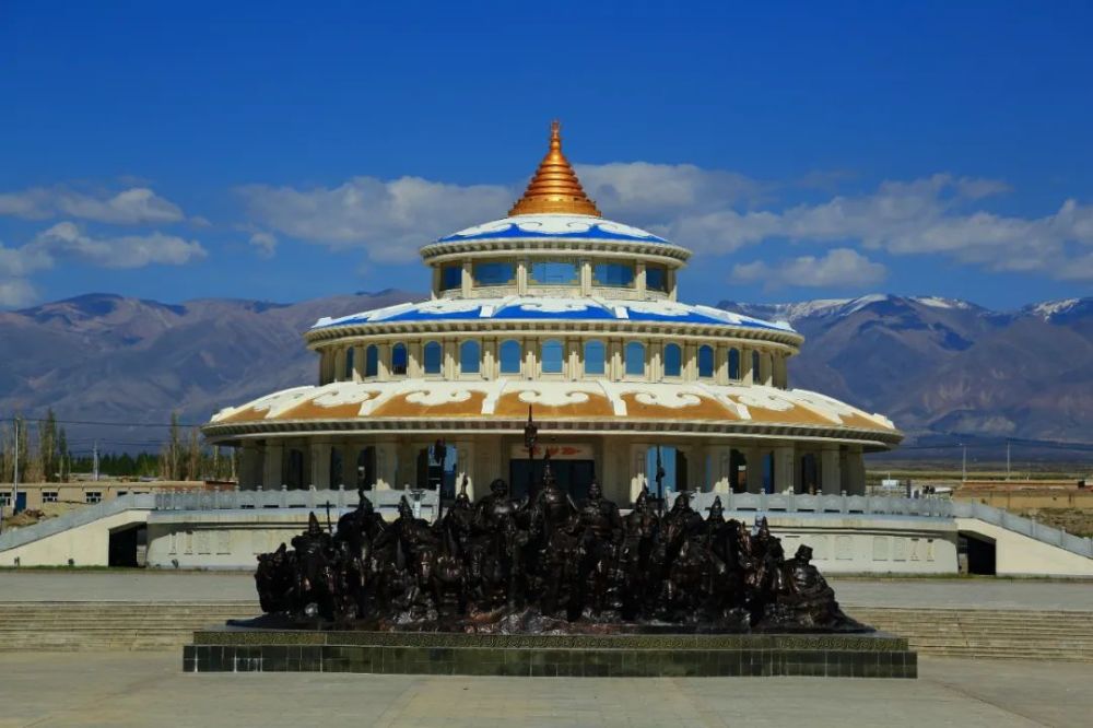 聆听新疆艳羡油画的色彩不如来塔城做画中人