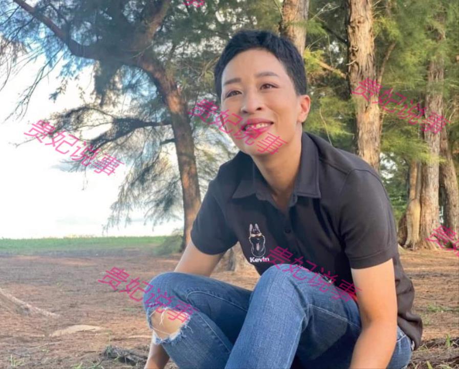 43岁帕公主短发亮相已接受育坤家族支持高调加入王储争夺战