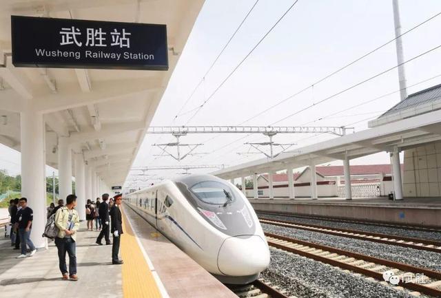 武胜县火车站建筑面积1664平方米,站台规模3台6线_腾讯新闻