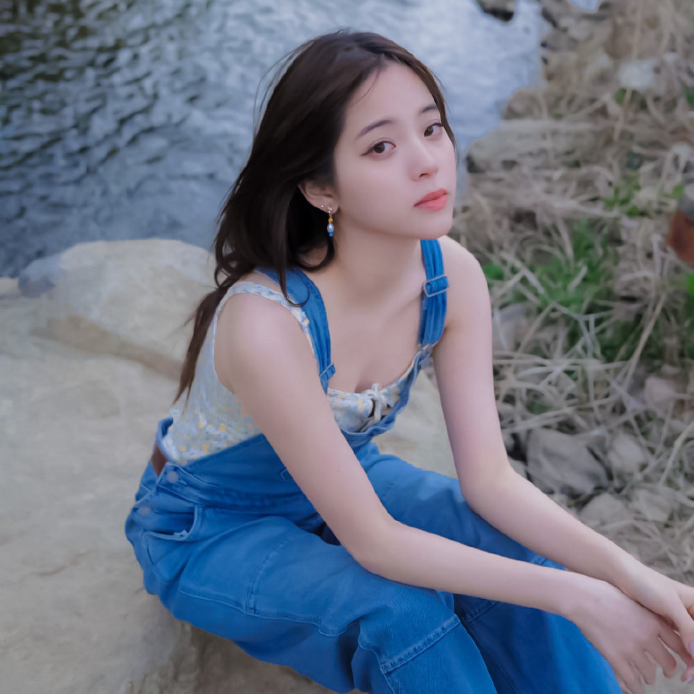 欧阳娜娜壁纸合集做个少女心里藏诗脸上抹奶油