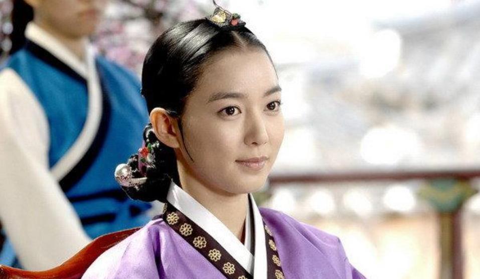 朝鲜王后张禧嫔:清朝册封一品妃,曾被尊为国母,死后却被称妖女