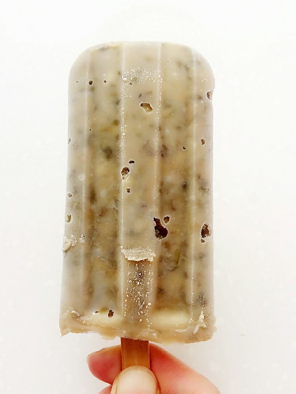 在家自制绿豆冰棍,冰凉爽口美味,3小时就能吃,再也不花钱买了