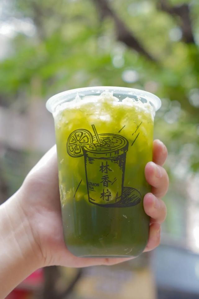 网红手打柠檬茶『林香柠』凭借原谅绿和手打渣男柠檬茶火出圈