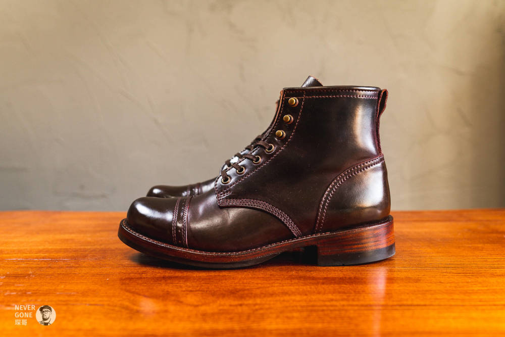 靴皇之一要价10000的julianboots马臀皮工装靴开箱