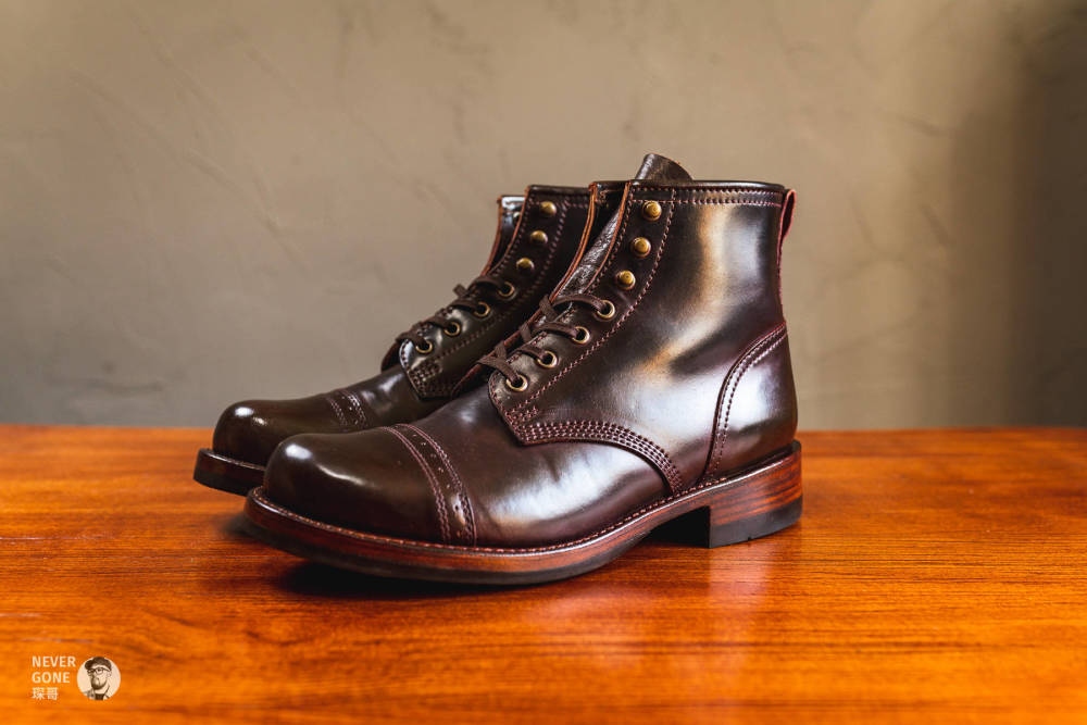 靴皇之一要价10000的julianboots马臀皮工装靴开箱