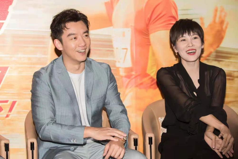 qq 等浏览器 按住画面移动小窗x 据了解,由郑恺,李昀锐,曹炳琨,张蓝心