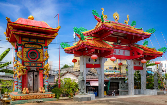 普吉不只有海岛,和我去普吉镇的街头走一走!