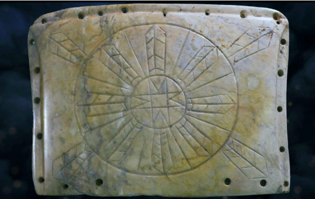 八角星纹图案作为八卦图形,本于四方八角具有四时八节的含义,仅通过