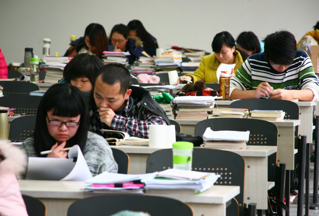 考研难度排行榜_国内最难五大考试,考研居然才排第五!排名第一的竟然是它!