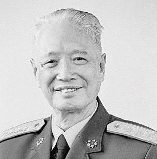 张震将军1970年12月,张震将军复出,出任了武汉军区副司令员,五年后