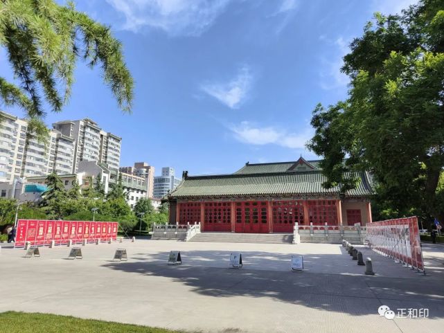 兰州飞马摄影诗 夏入肃王府