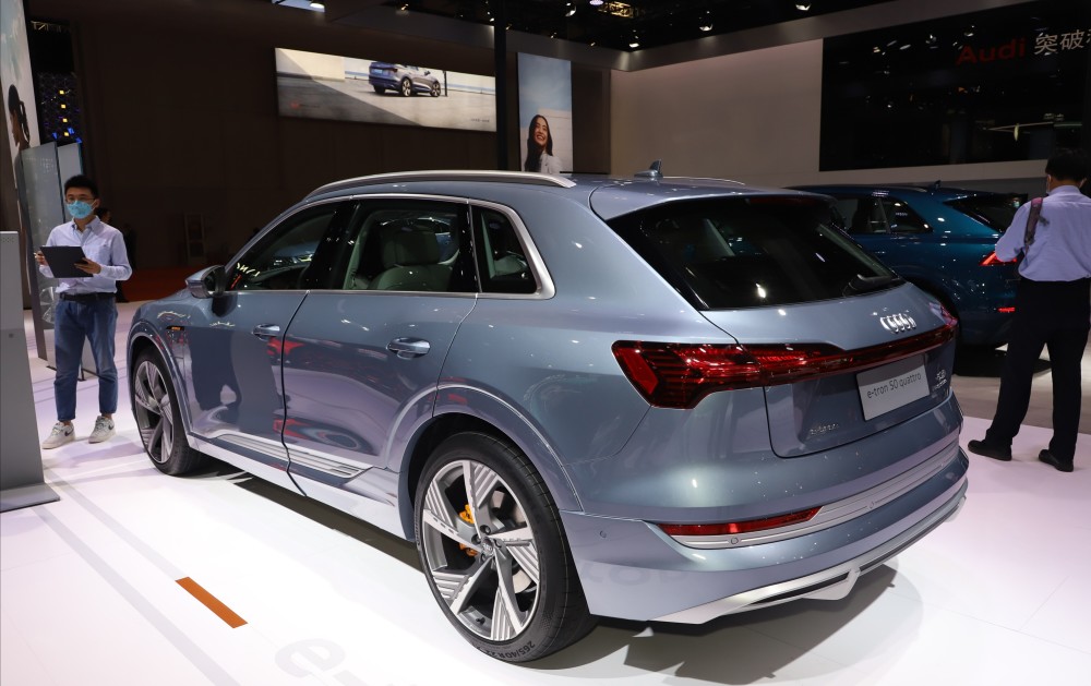 奥迪又推新款suv,空气悬架 313马力,不到55万元起