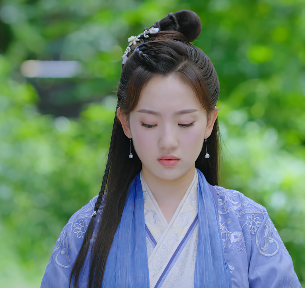 双世宠妃3 镜心腰间为啥挂了两把刀 和两肋插刀有关 下场太凄惨 腾讯新闻