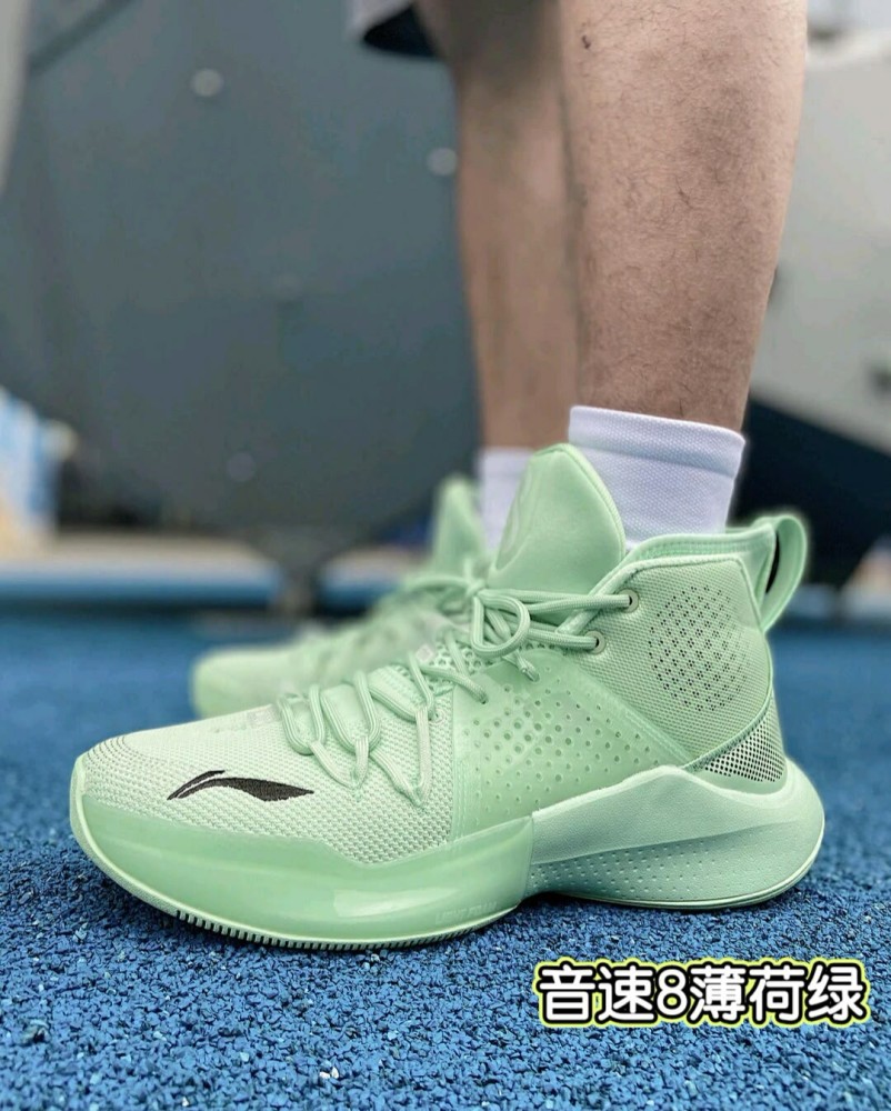 耐磨又透气的实战神鞋,200以下没有对手!