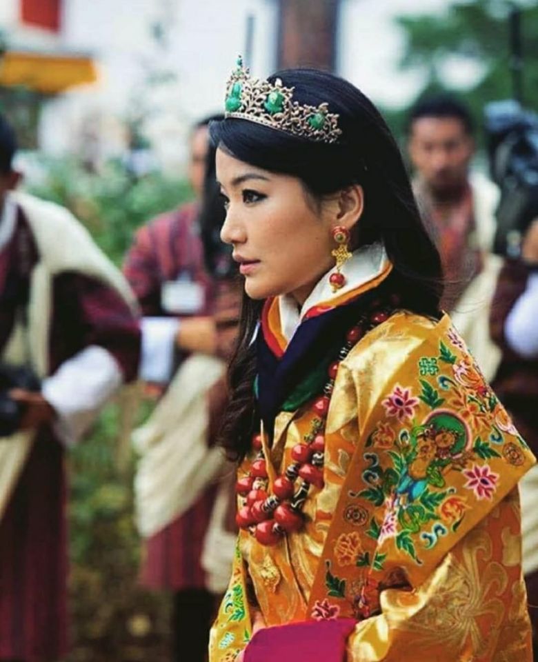 苦涩的生日,佩玛生日旺楚克仅晒照度过,不丹王室童话终于破了