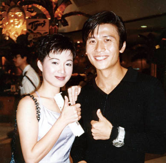 51岁唐文龙现身上海寻根家乡话标准获好感颜值冻龄至今未婚