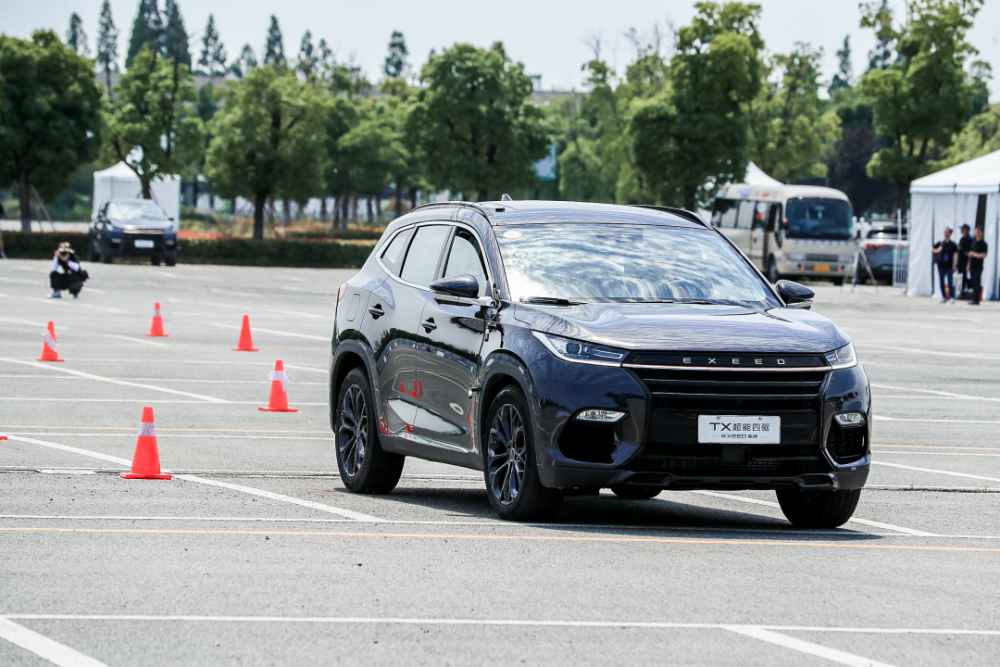 星途tx超能四驱版上市,麋鹿测试破纪录,13万级最强四驱suv诞生