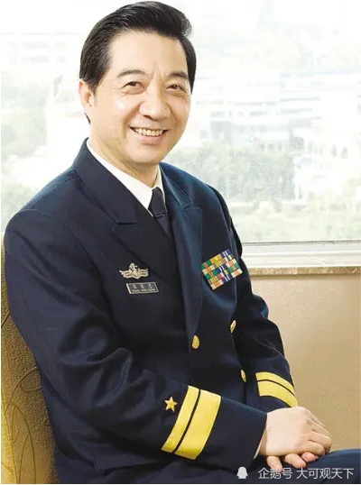 軍事專家央視評論員退役海軍少將張召忠為什麼被稱為局座