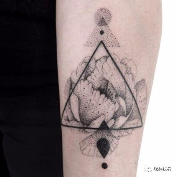 点刺风格花朵--点刺风格月球--点刺 几何的小考